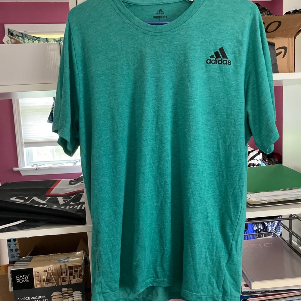 Large Men's Adidas Shirt